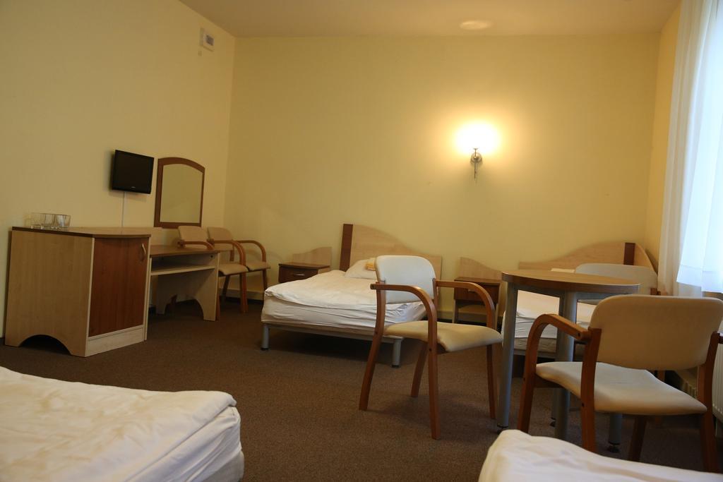 Bed and Breakfast Roskosz Zespol Dworsko Parkowy Biała Podlaska Exteriér fotografie