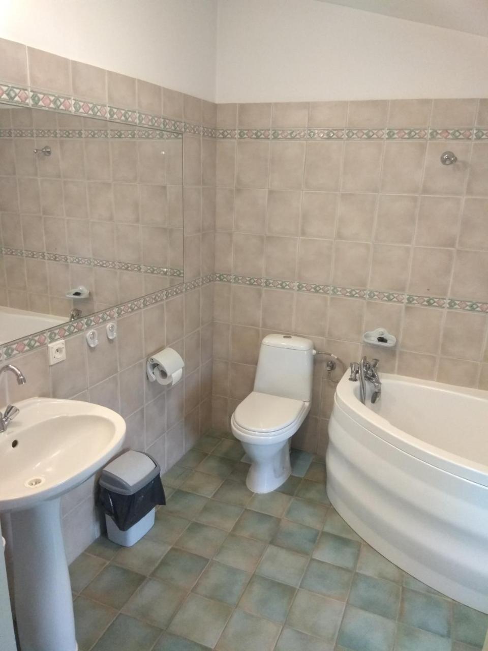 Bed and Breakfast Roskosz Zespol Dworsko Parkowy Biała Podlaska Exteriér fotografie